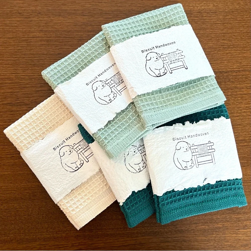 Handwoven Waffle Weave Bath Mitts in Natural